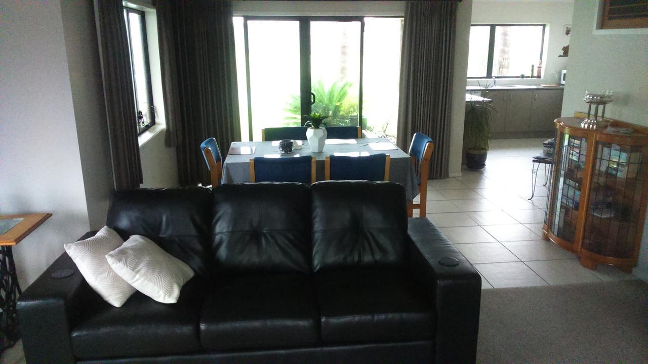 Addsbury House Apartment Whangamata Exterior photo