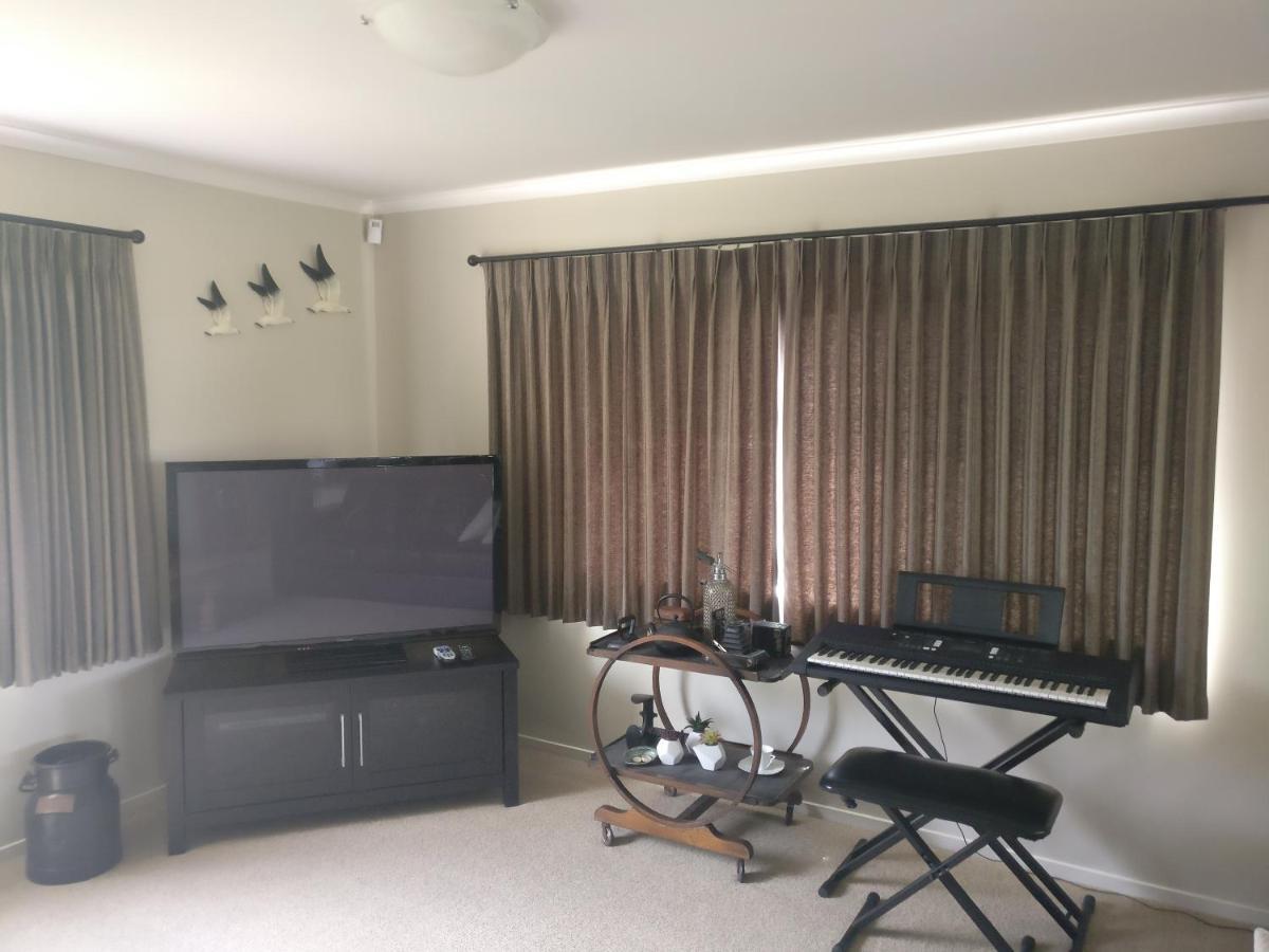Addsbury House Apartment Whangamata Exterior photo